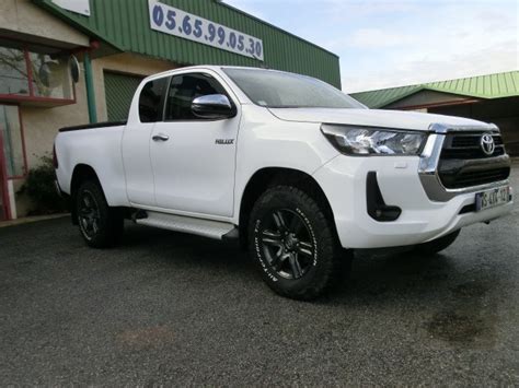 Willam Sainct TOYOTA HILUX 2 4 LEGEND