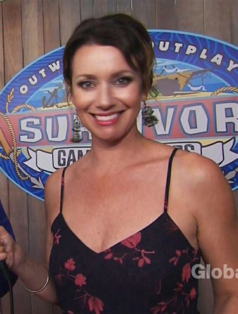 Hot Sexy Erin Cebula Bikini Pics
