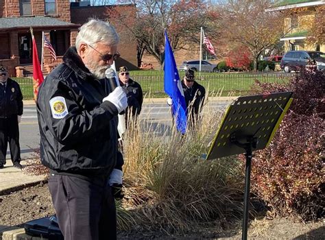 Photos Dekalb Marks Veterans Day Downtown Shaw Local