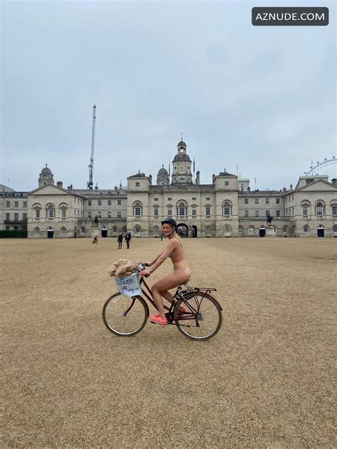 KERRI BARNES Nude AZNude