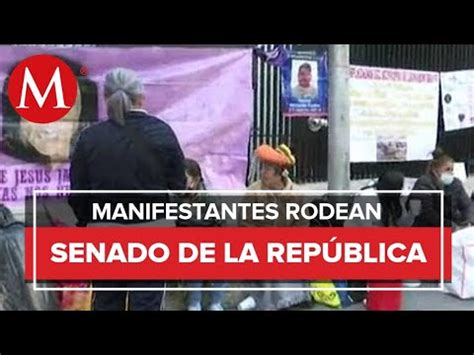 Colectivos De Mujeres Y Ex Braceros Se Manifiestan Frente Al Senado Por