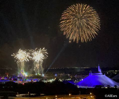 VIDEOS: Disney's Contemporary Resort Has a Brand-New Fireworks Dining ...