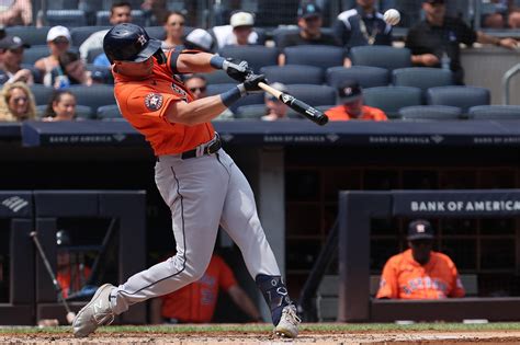 Jake Meyers Hits 2 Hrs Carries Astros Past Yankees Reuters