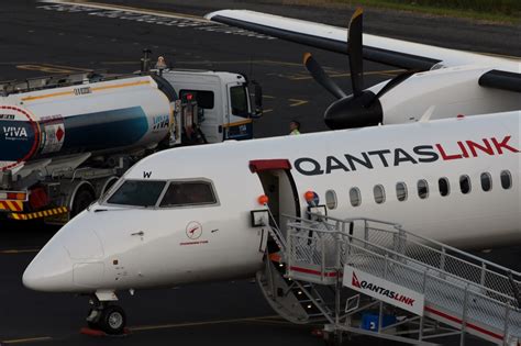 Central Queensland Plane Spotting Qantaslink Dash 8 Q400 Vh Qow Spotted At Mackay Airport In