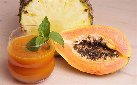 Zumo De Piña Y Papaya Zumo Muy Digestivo Y Alcalinizante