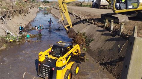 Operativos De Limpieza De Arroyos Canales Y Zanjas En Distritos Del