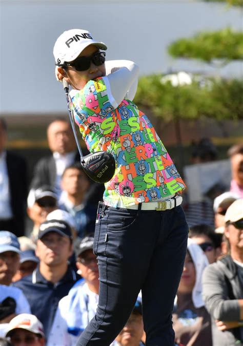 勢ついた！愛の力だ！比嘉真美子4アンダー2位タイ 国内女子ゴルフ写真ニュース 日刊スポーツ