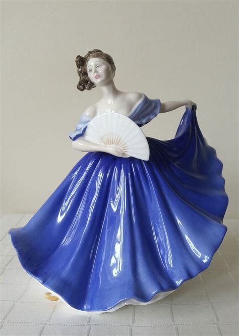 Piękna Royal Doulton Angielska Porcelana Figurka Kolekcjonerska Dama