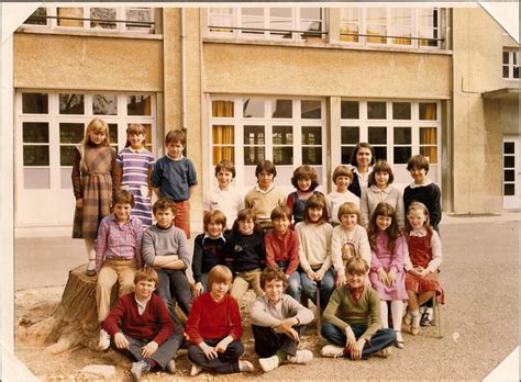 Photo De Classe Cm1 Madame Petit Jacqueline 1981 1982 De 1981 Ecole