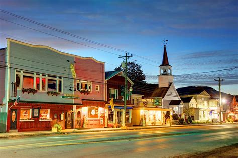 10 Charming Small Towns To Visit Along The Appalachian Trail