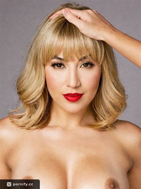 Horny Blonde Milf With Medium Round Breasts And Triangle Pussy Haircut In Front View Yoga Pose