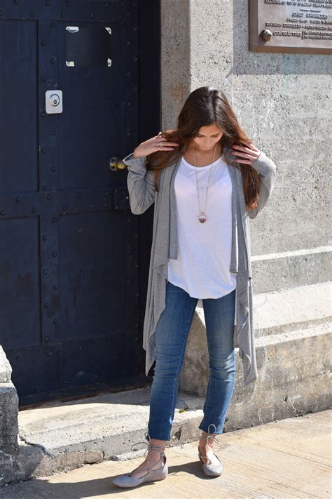 Basic White Tee – Lively Craze