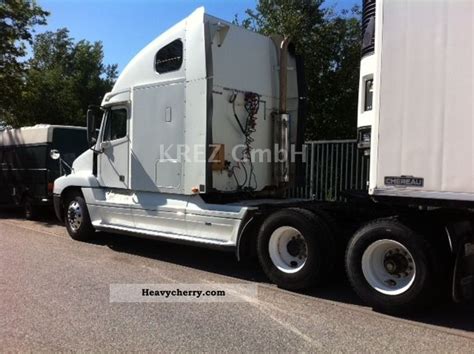 Freightliner Century Xl 6x4 2002 Standard Tractortrailer Unit Photo