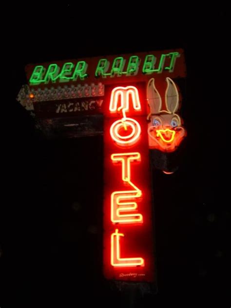 Brer Rabbit Motel - Villa Park, Illinois - Artistic Neon Lights on ...