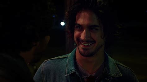 Auscaps Tyler Posey And Avan Jogia Kiss In Now Apocalypse 1 01 This