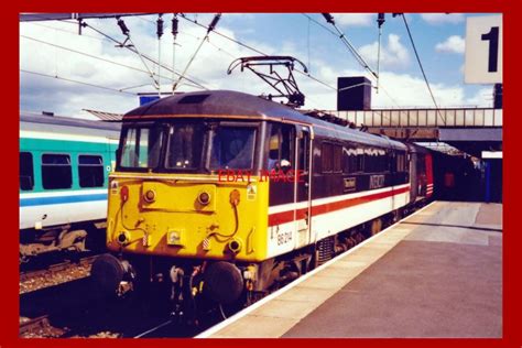 Photo Br Class 86 Electric Loco No 86214 £1 45 Picclick Uk