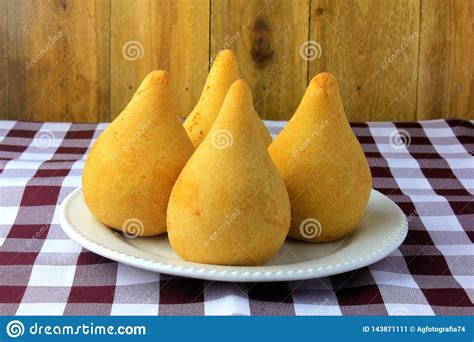 Coxinha No Prato Petiscos Brasileiros Tradicionais Da Culin Ria