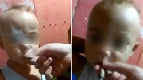 Video El Momento En El Que Una Joven Obliga A Bebé De Un Año A Fumar