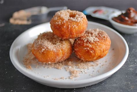 Cinnamon Sugar Mini Doughnuts With Nutella Dipping Sauce