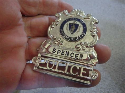 spencer Massachusetts police department hat badge bx 14 - US