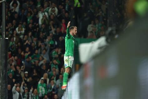 Saint Etienne Cardona Une T Te Pour Faire Basculer La Saison De L Asse