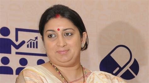 स्मृति ईरानी से छीना शिक्षा मंत्रालय Smriti Irani Hrd Prakash