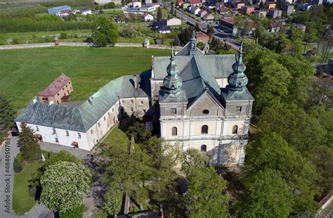 Klasztor W Mstowie Zabytkowy Redniowieczny Klasztor W Wancerzowie