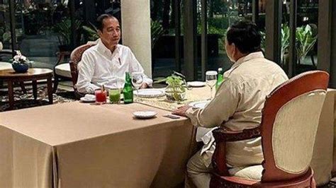 Presiden Jokowi Prabowo Bertemu 4 Mata Sambil Makan Malam Bersama