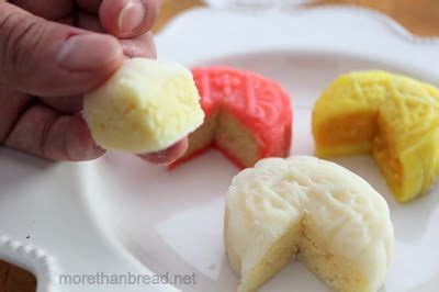 More Than Bread Lychee and Mango Snowy Moon Cake 茘枝及香芒冰皮月餅 Mooncake