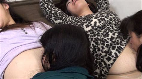 Bellybutton Fetish Foursome HD MILF Lesbian Kissing Clips4sale
