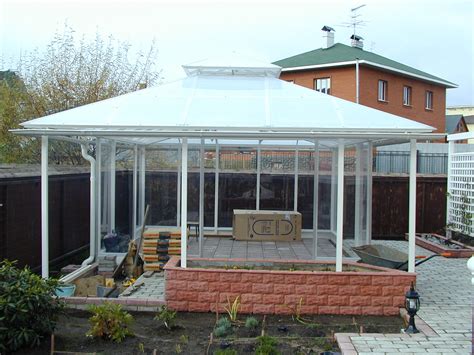 Пластиковые беседки для дачи