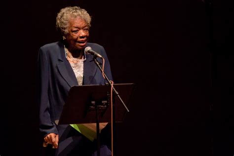 WFU Professor Maya Angelou Awarded Presidential Medal of Freedom ...