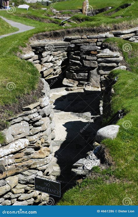 Neolithic Dwelling Skara Brae; Stock Photo - Image of ancient, mainland ...