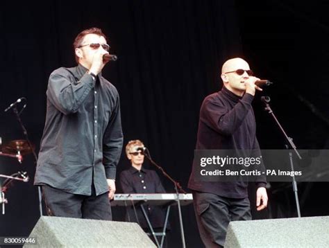 97 Chumbawamba Band Stock Photos, High-Res Pictures, and Images - Getty Images