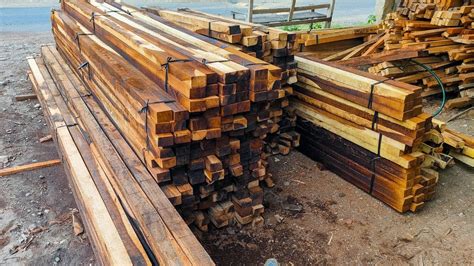 Wood Cutting Skills Penggergajian Kayu Johar Juar Memiliki Serat