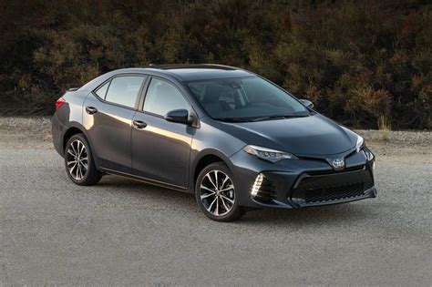 2018 Toyota Corolla Pictures 229 Photos Edmunds