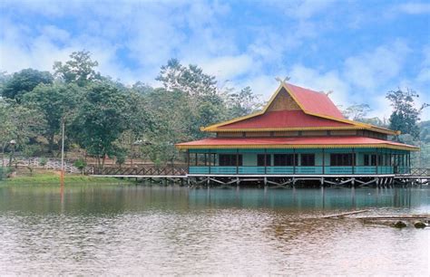 Contoh Rumah Adat Melayu Riau Yang Menarik