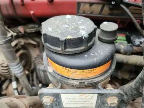 mack chu power steering reservoir p