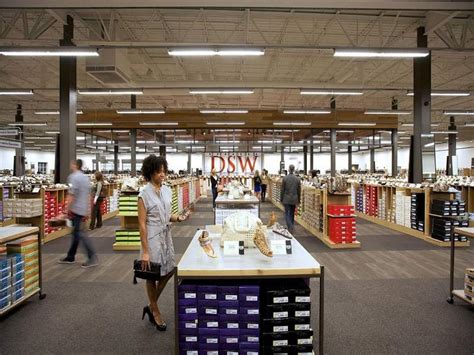 Dsw Opens New Facility In Dallas Us Retail Insight Network