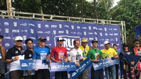 Borong Gelar Champion Junior Men WSL Krui Pro 2024 Kapolda Lampung