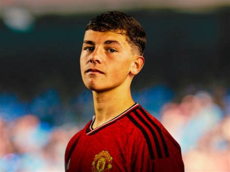 Who Is Shea Lacey The Man United Phenom With Phil Foden Like Potential Salary Brothers More