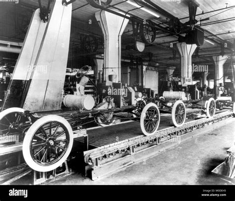 Das Modell T Ford Produktionslinie Bei Highland Park Anlage Der Ford