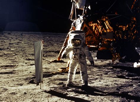 Apollo 11 Moonwalk Tapes Sell for $1.8 Million at Auction - Bloomberg