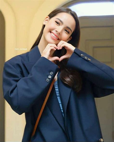 Yaya Urassaya Fashion Crush In 2023