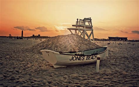 Jones Beach / New York / USA // World Beach Guide