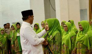 Pengurus Muslimat Nu Madina Dilantik Bupati Susun Program Yang