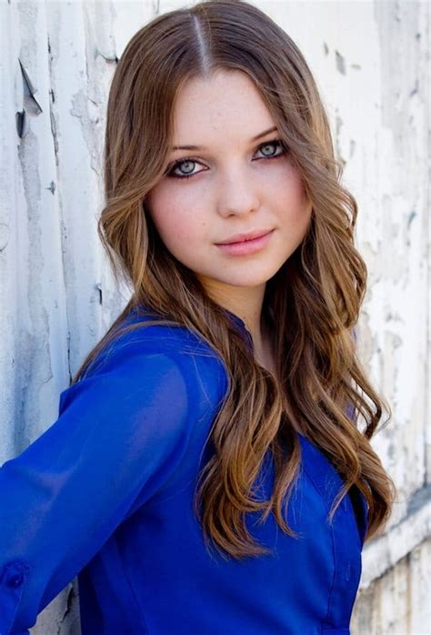 Sammi Hanratty Biography Height And Life Story Super Stars Bio