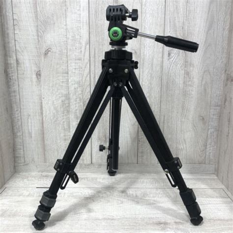 Slik Universal U212 Deluxe Tripod With 3 Way Pan Head 613 212 63” Japan