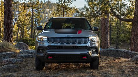 Jeep Compass Choosing The Right Trim Autotrader