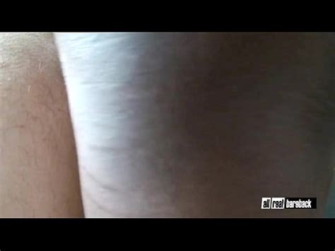 Dos Musculosos Colgados Follando A Pelo XVIDEOS